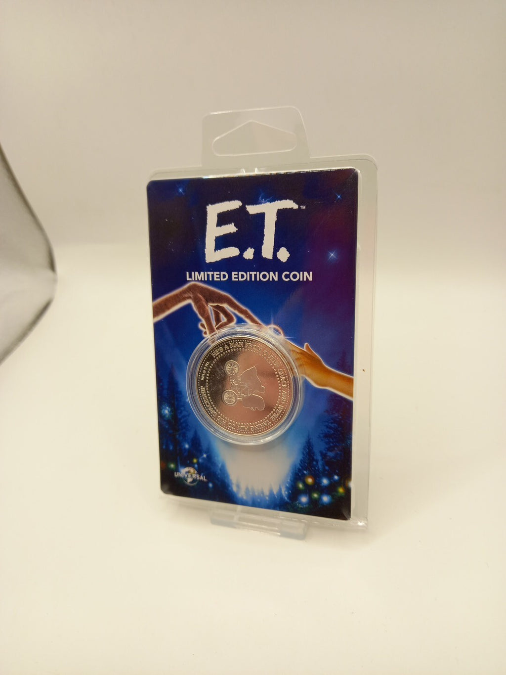 E.T The Extra Terrestrial Limited Edition Coin - Only 9995 Worldwide