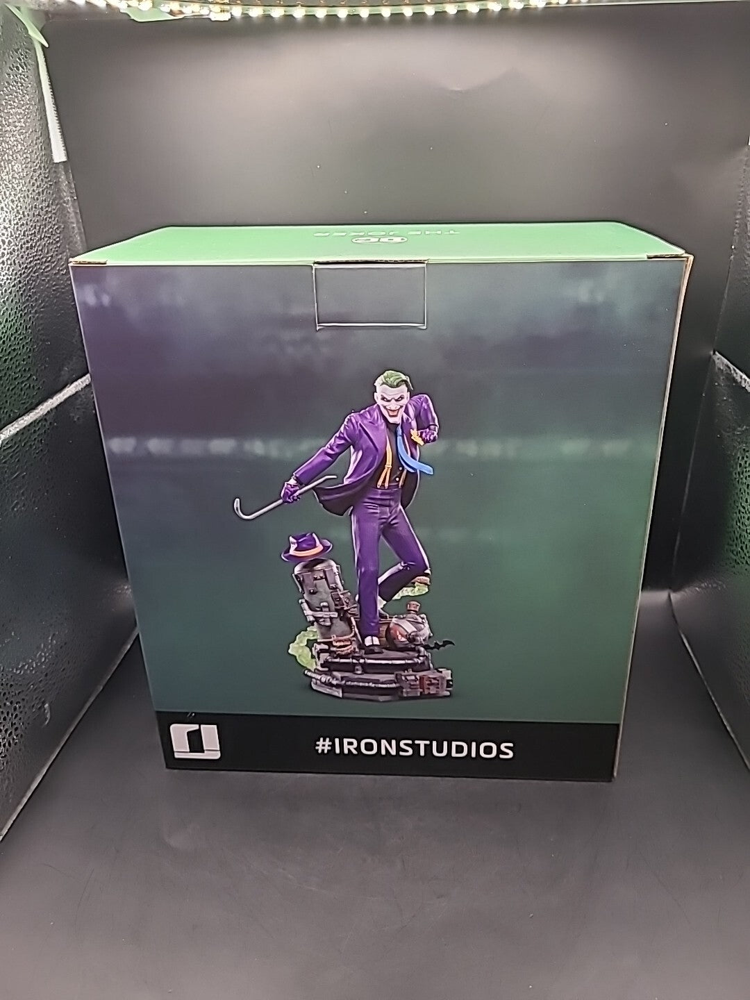 DC The Joker Iron Studios 1/10th Deluxe Statue - New & Sealed