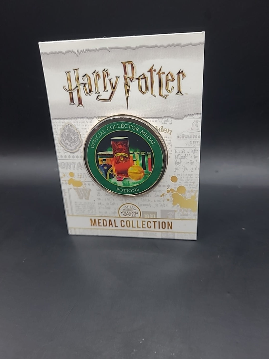 Harry Potter Medal Coin Collection - Artefacts And Spells - Potions