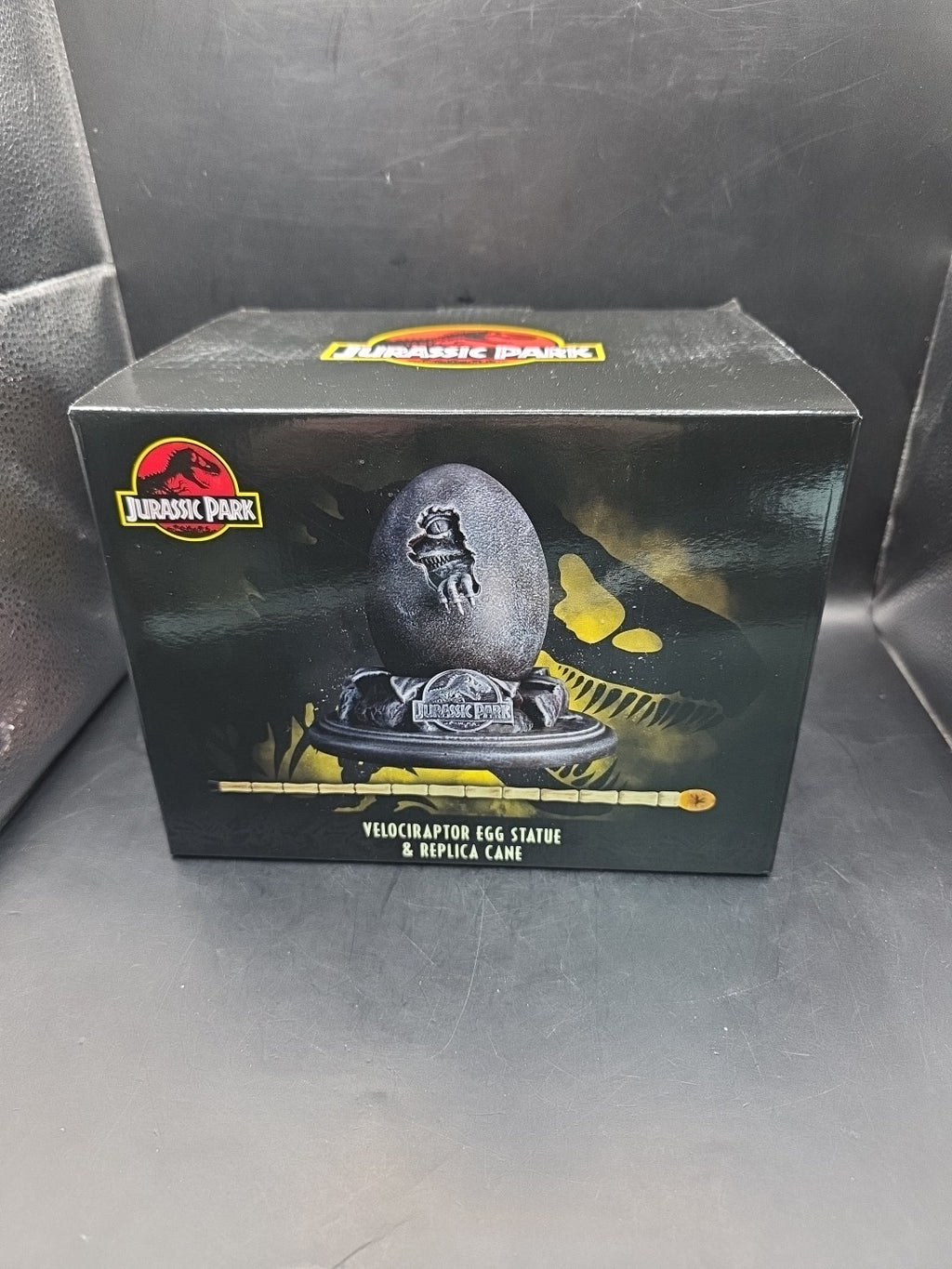 Jurassic Park 30th Anniversary Replica Egg & John Hammond Cane Set RARE