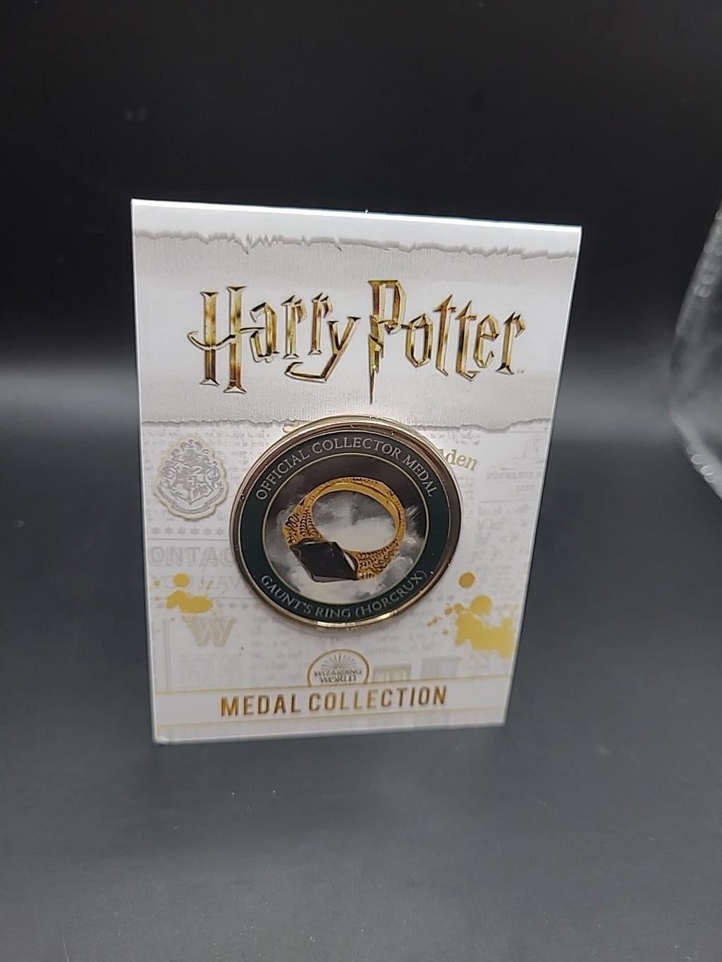 Harry Potter Gaunt’s Ring Horcrux Medal – Official Wizarding World Collectors