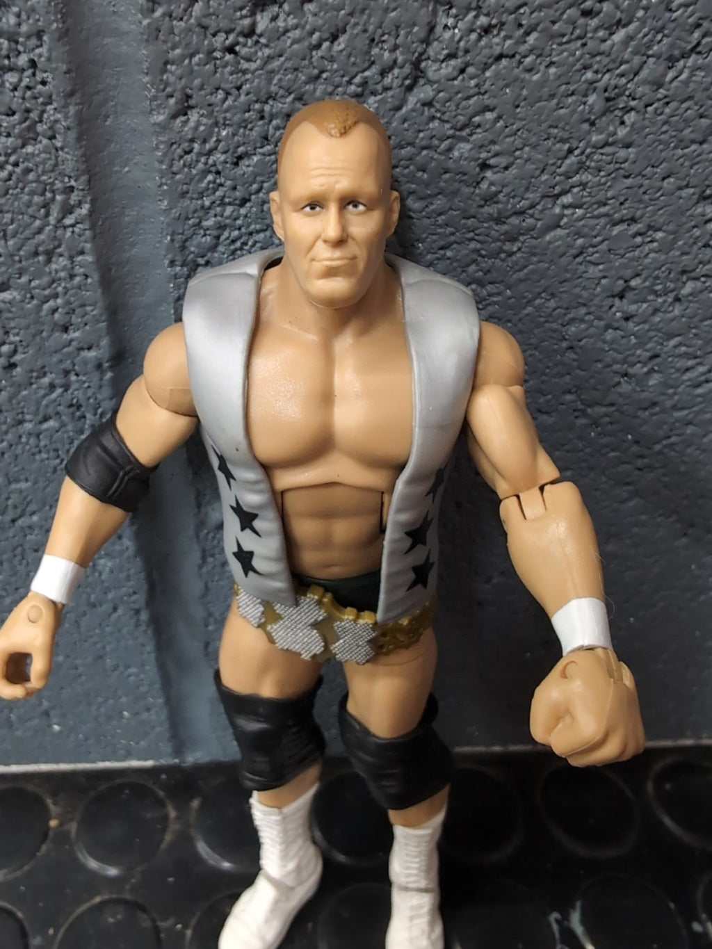 Mattel WWE Monday Night Wars - The Ringmaster Wrestling Figure