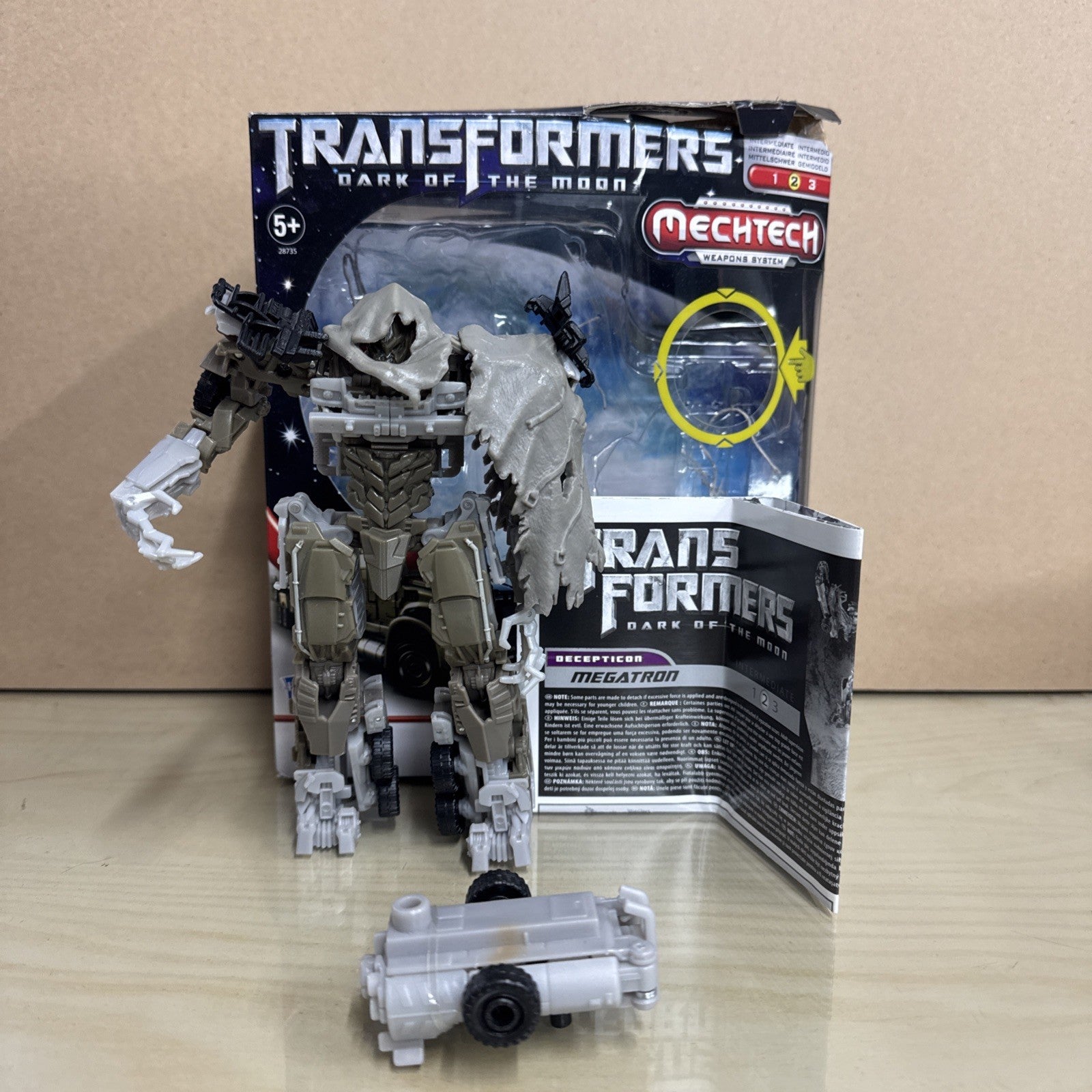 Transformers Dark of the Moon Mechtech Voyager Megatron Voyager Action Figure