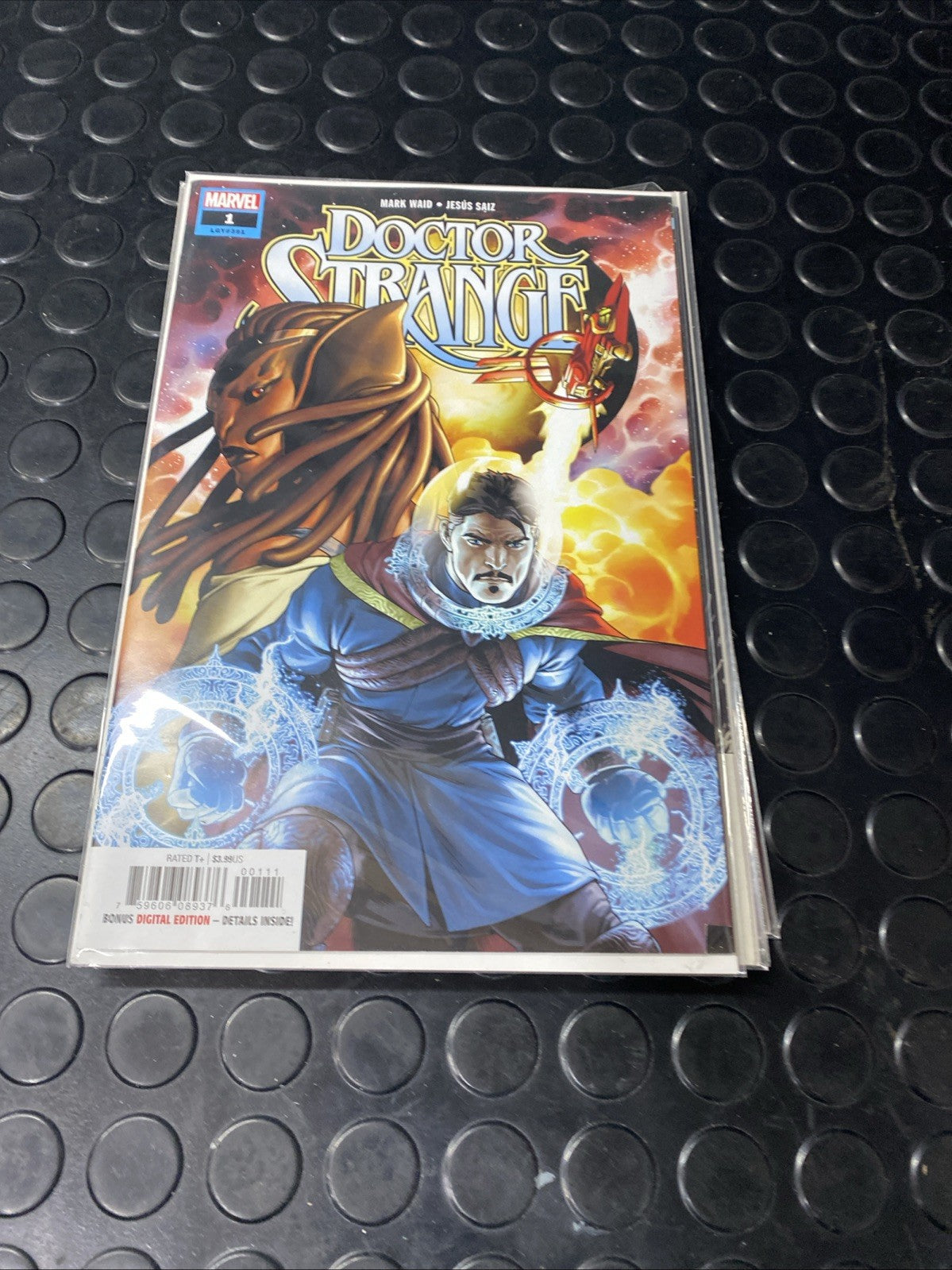 Marvel comics bundle X6