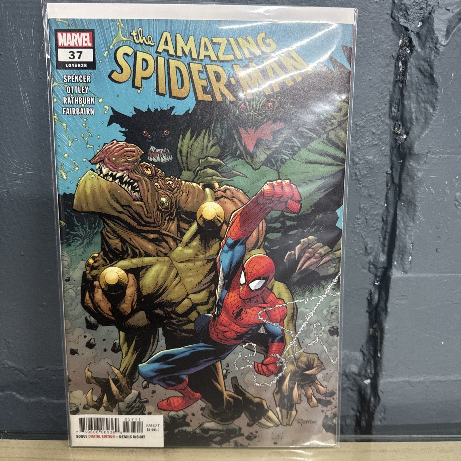 THE AMAZING SPIDER-MAN #37 LGY #838 (2018) VF/NM MARVEL