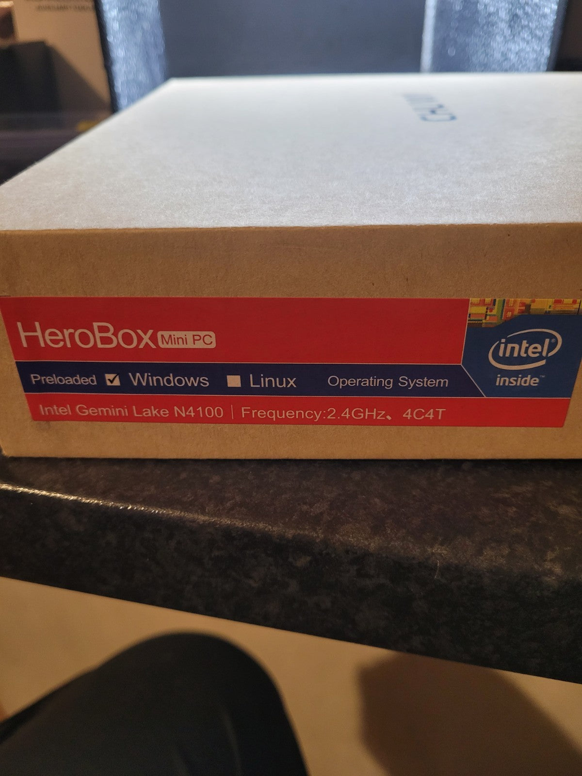 CHUWI Intel HeroBox / Intel Gemini Lake N4100 / 8GB RAM / 256GB SSD