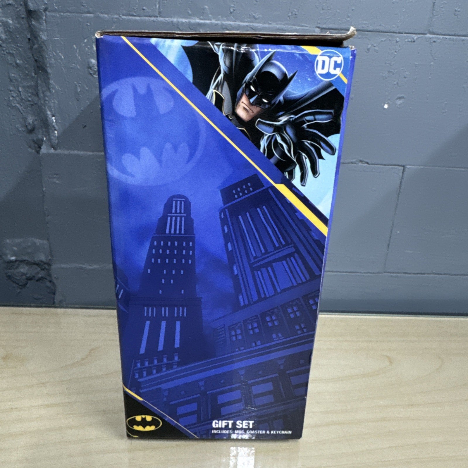 Pyramid International Batman Gift Set with Mug, Coaster and Keyring in Presentat
