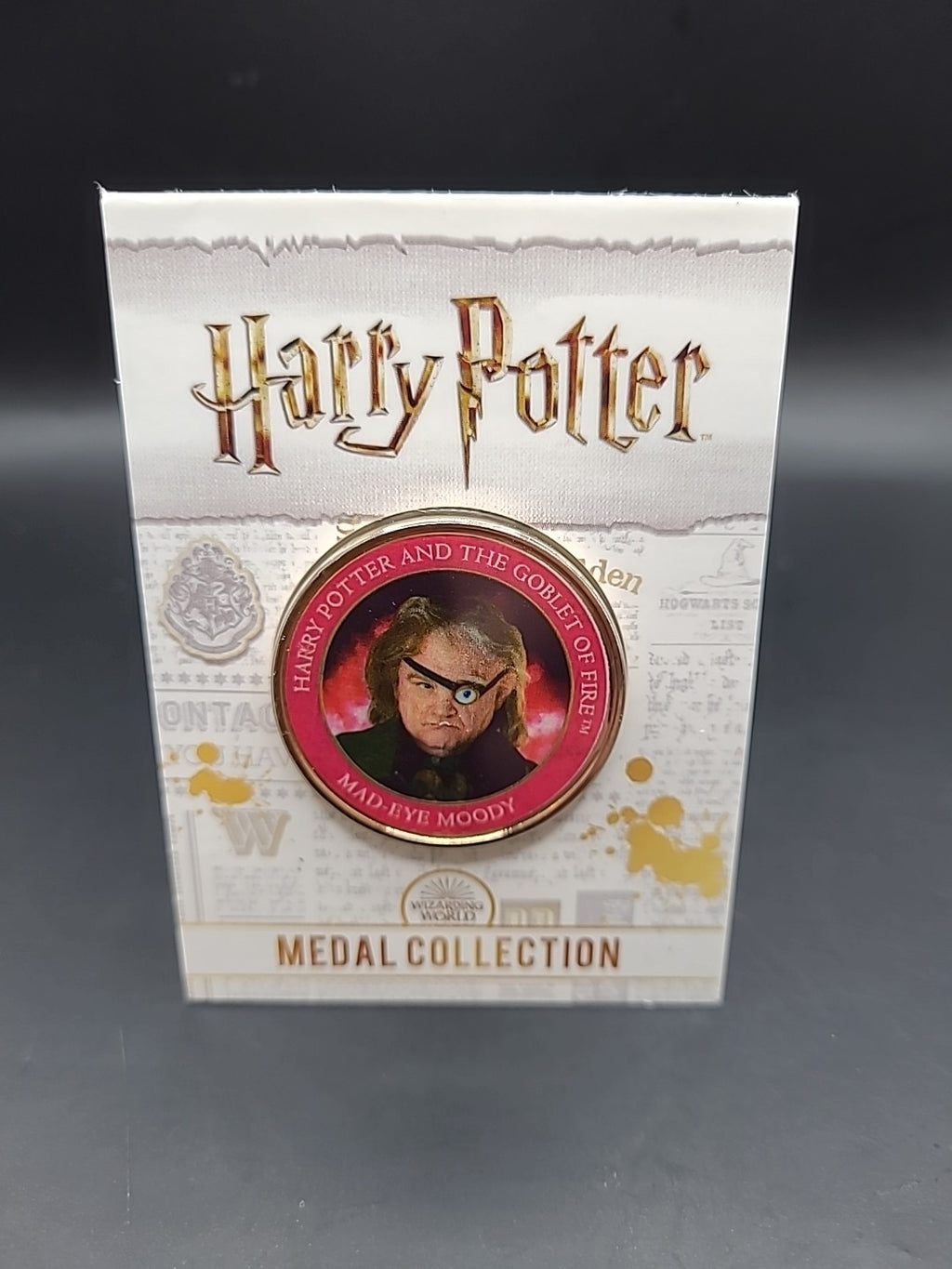 RARE HARRY POTTER MEDAL COIN IN CARD THE GOBLET OF FIRE MAD EYE MOODY