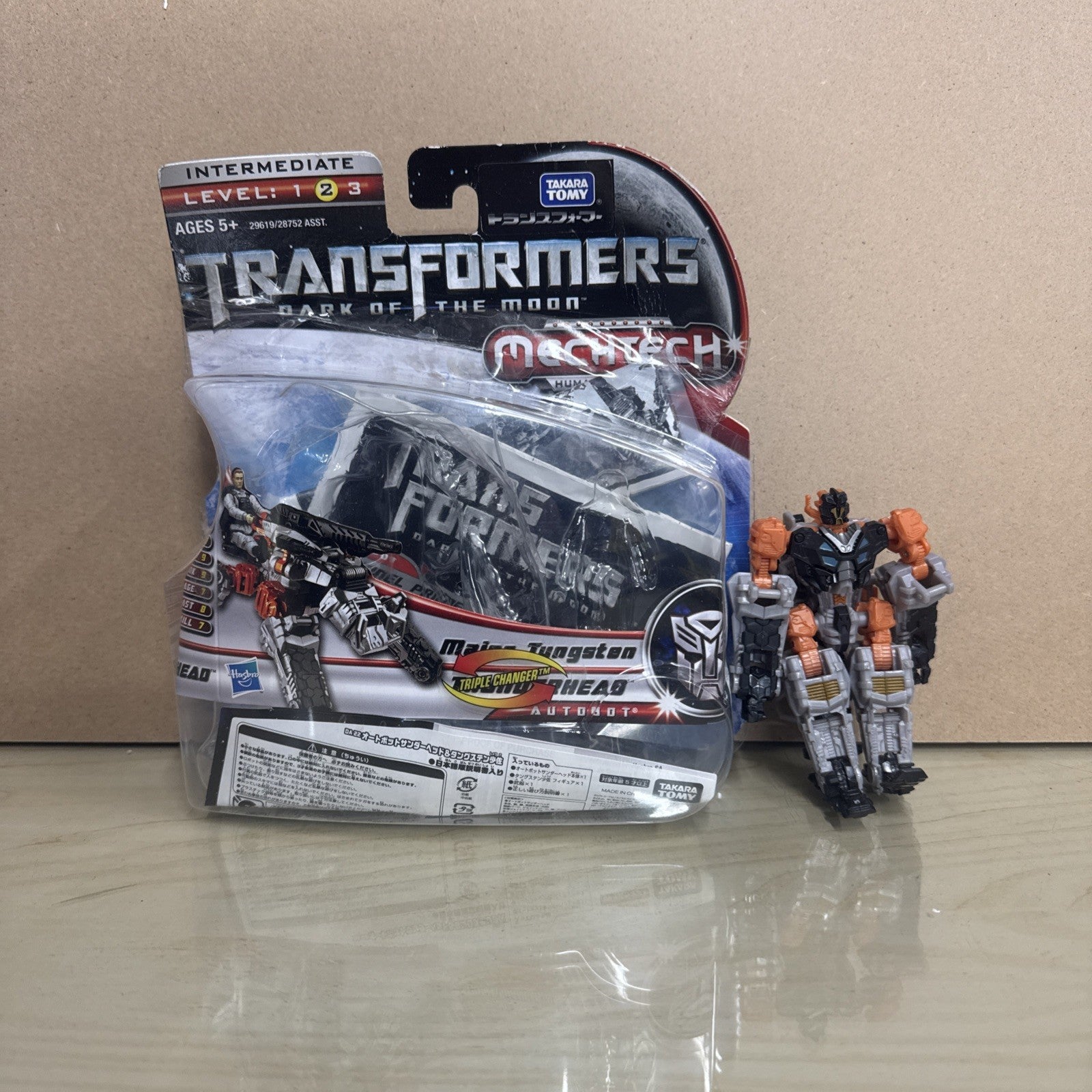 TRANSFORMERS DARK OF THE MOON MECHTECH  THUNDERHEAD HASBRO