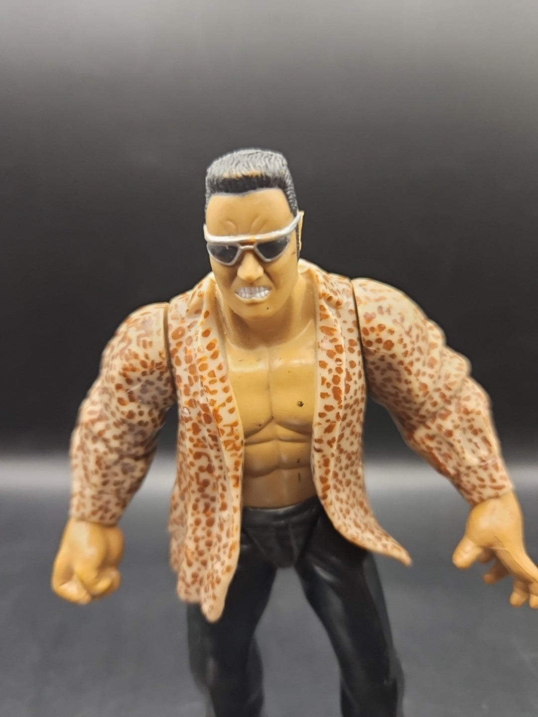 The Rock WWF/WWE Wrestling Figure Jakks 1998