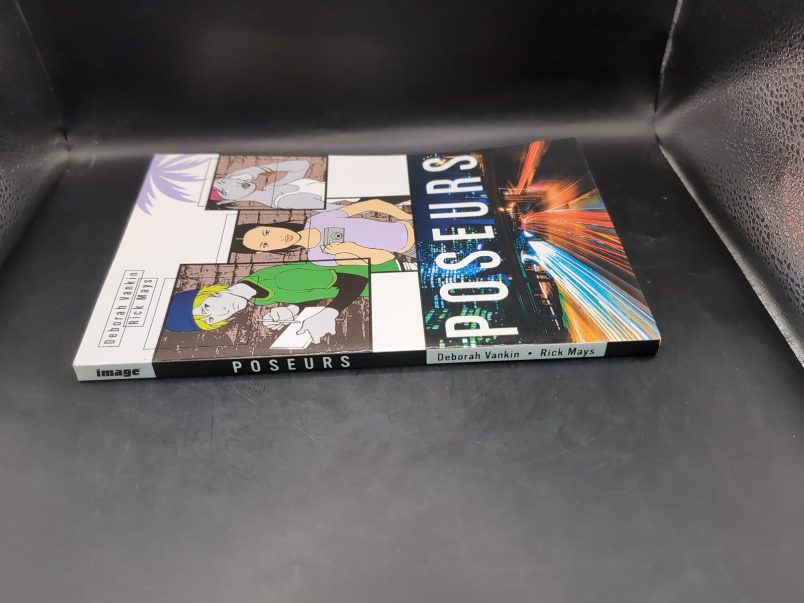 Poseurs: `11 Vankin/ Mays  (TPBK) Graphic Novel