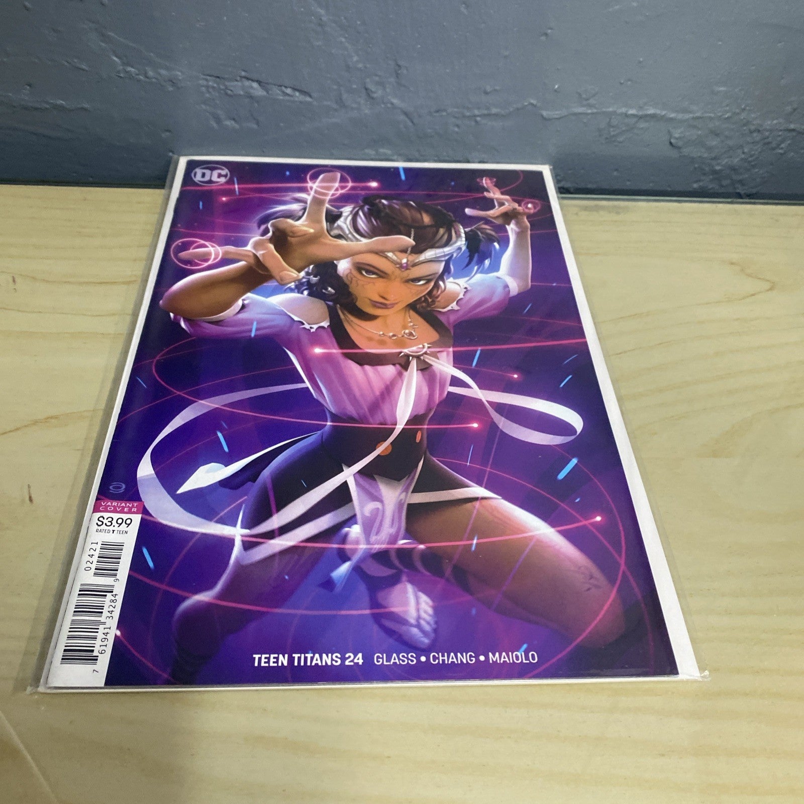 Teen Titans #24 - Variant Cover