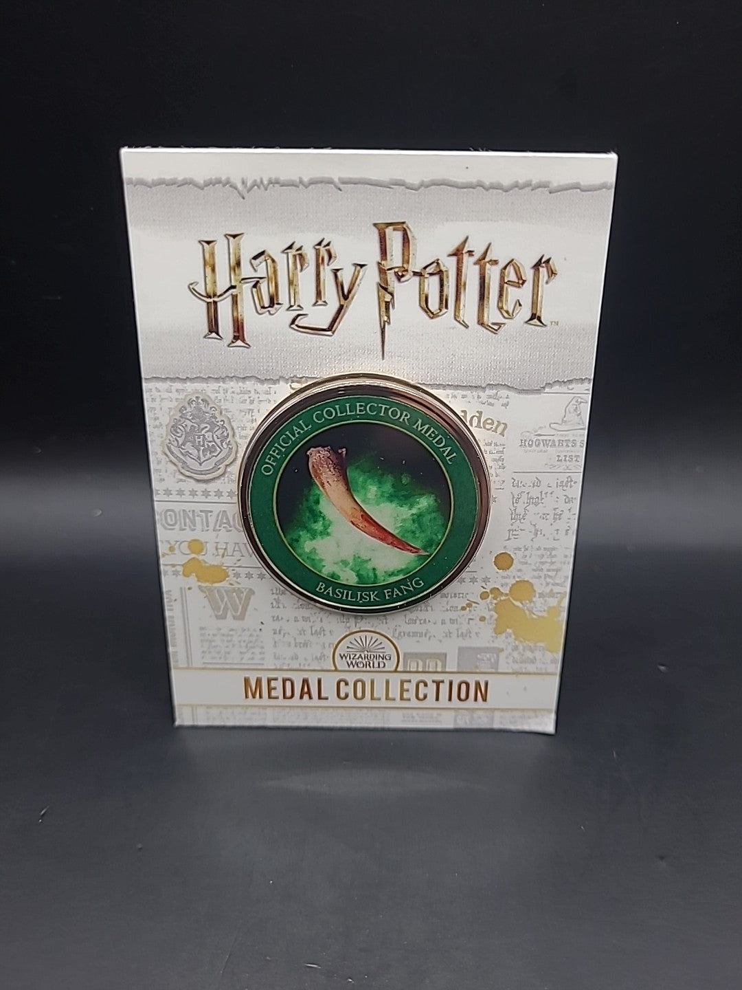 Harry Potter Official Medal Collection GREEN BASILISK FANG