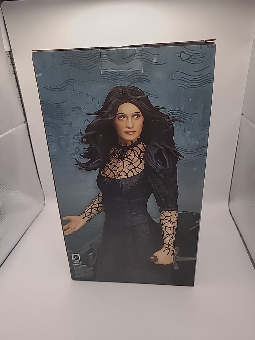 Netflix The Witcher TV Series - Yennefer Figure Statue Dark Horse