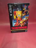 Transformers Age of the Primes Deluxe Class Targetmaster Sureshot Action Figure