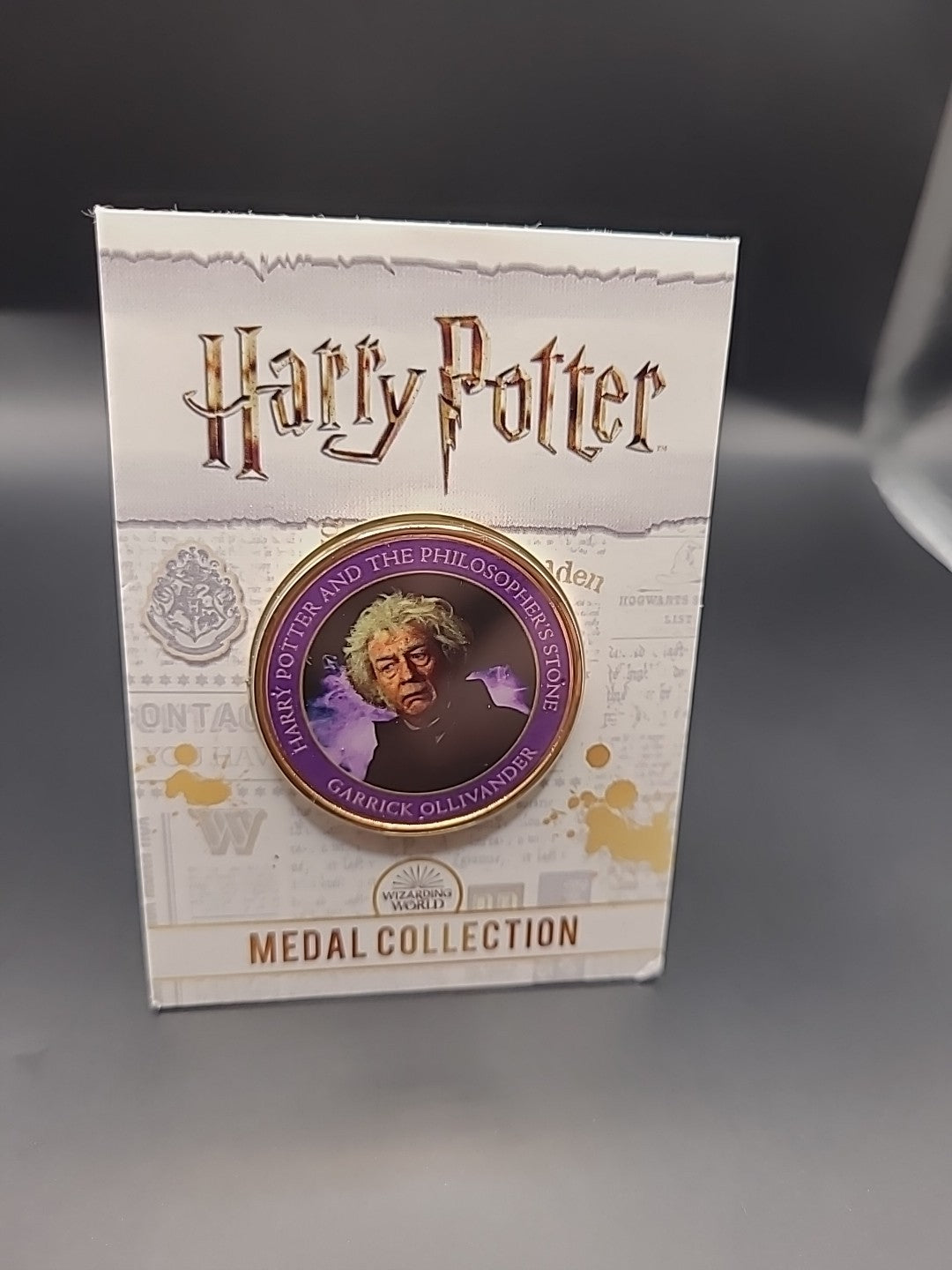 Harry Potter Medal Collection: Philosopher's Stone (Purple) Garrick Ollivander