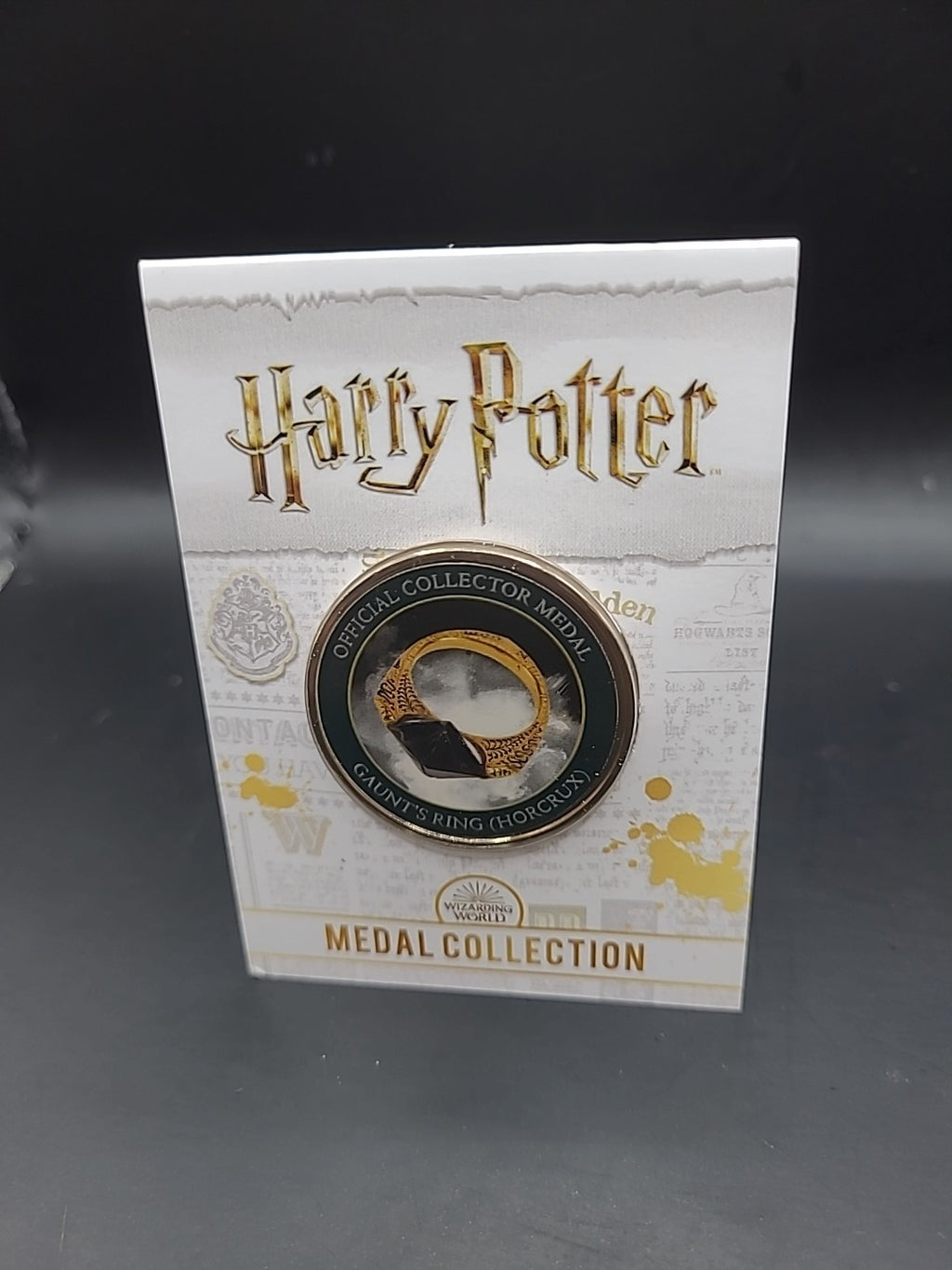 Harry Potter Gaunt’s Ring Horcrux Medal – Official Wizarding World Collectors