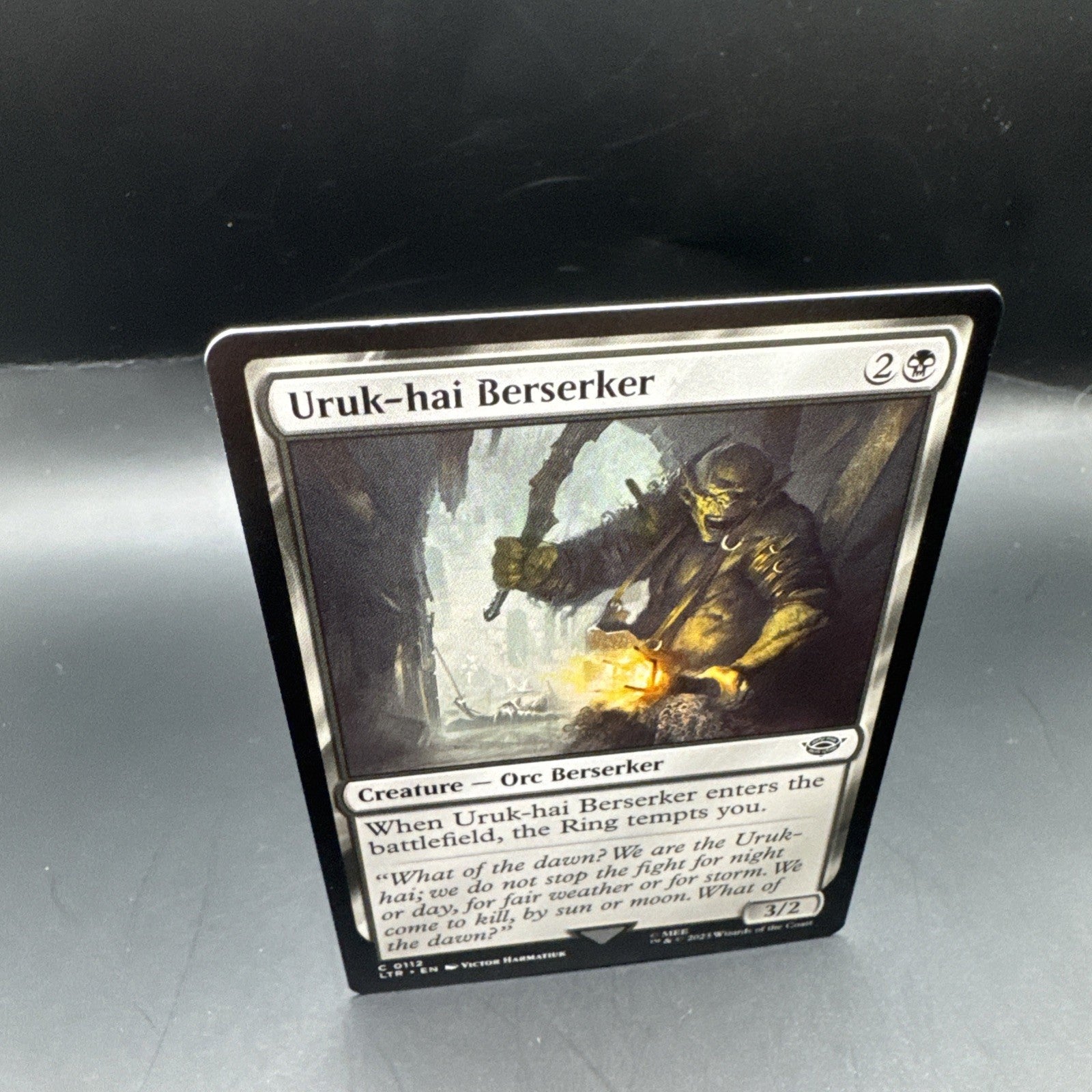 [MTG] Uruk-hai Berserker Foil C0112 + 1 Regular Card