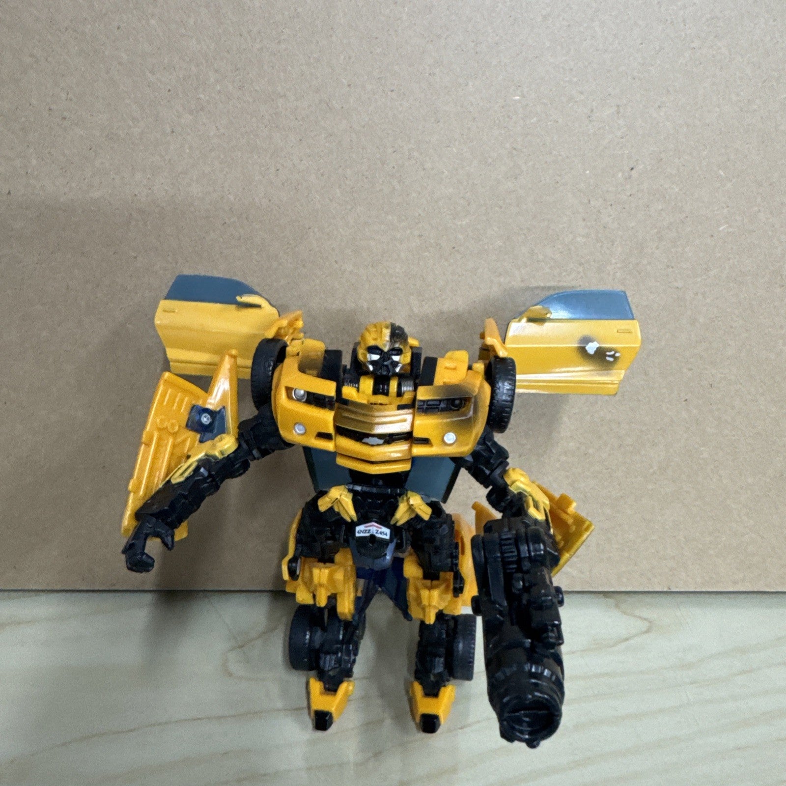 Transformers 2007 Movie Concept Camaro Bumblebee Battledamaged
