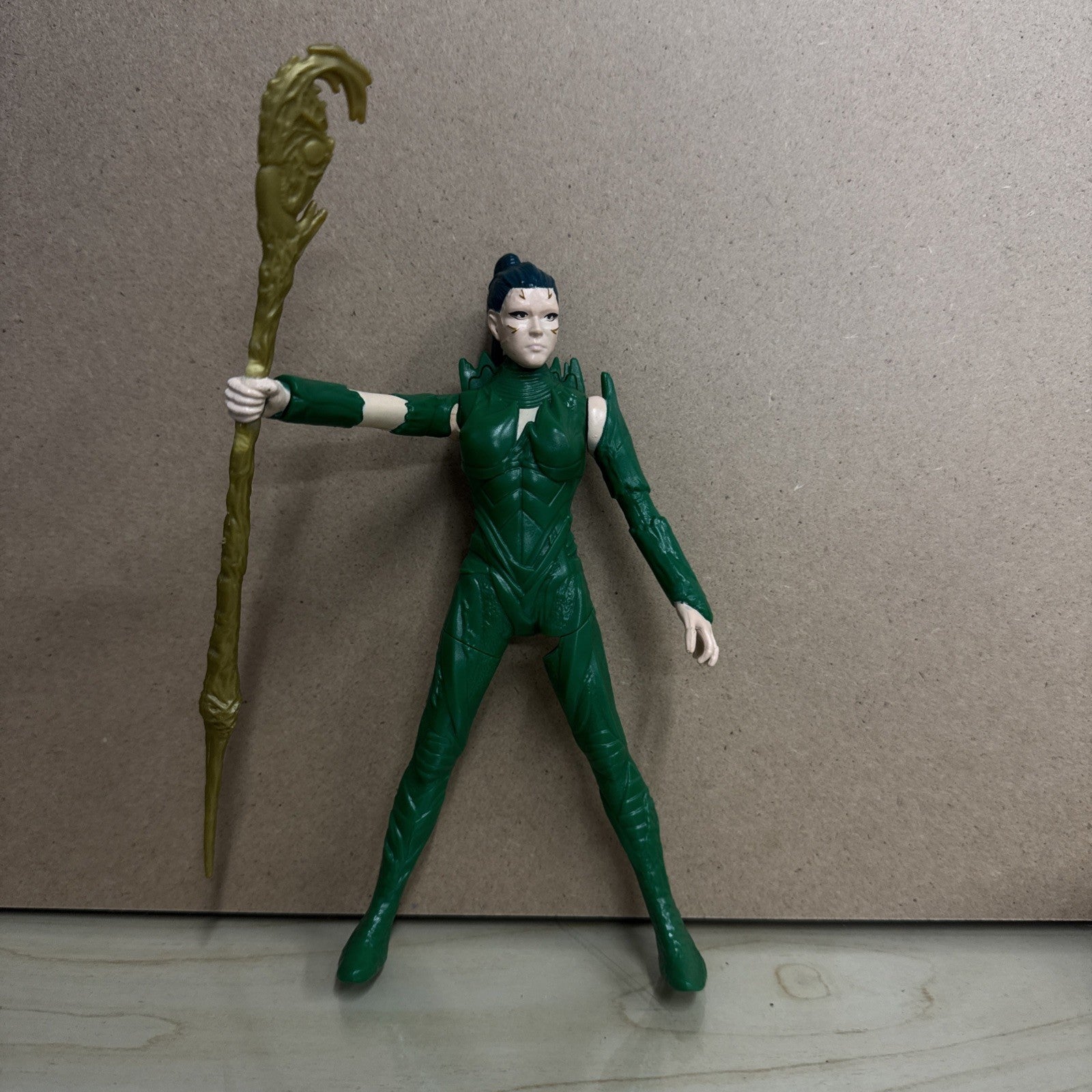 POWER RANGERS 6.5" RITA REPULSA FIGURE WITH SPINNING STAFF BANDAI 2017