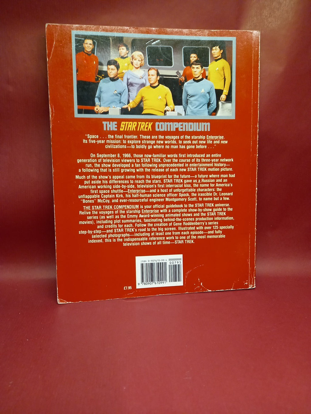 "Star Trek" Compendium - Asherman, Allan 20th Anniversary Edition.  1987