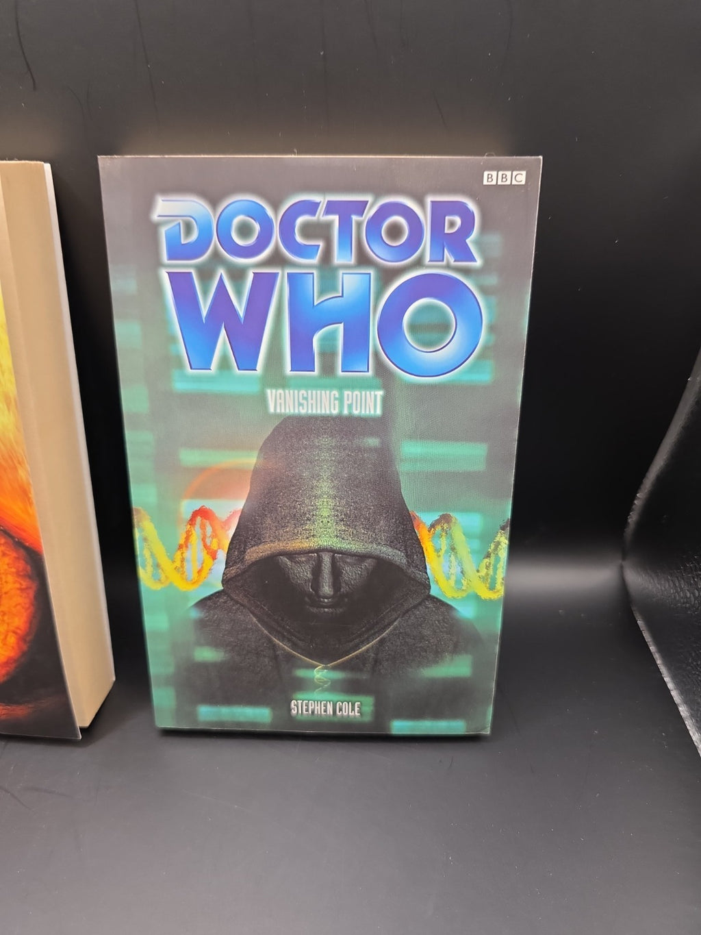 2 X Doctor Who Books Intelligent Tigers & Vanishing Point