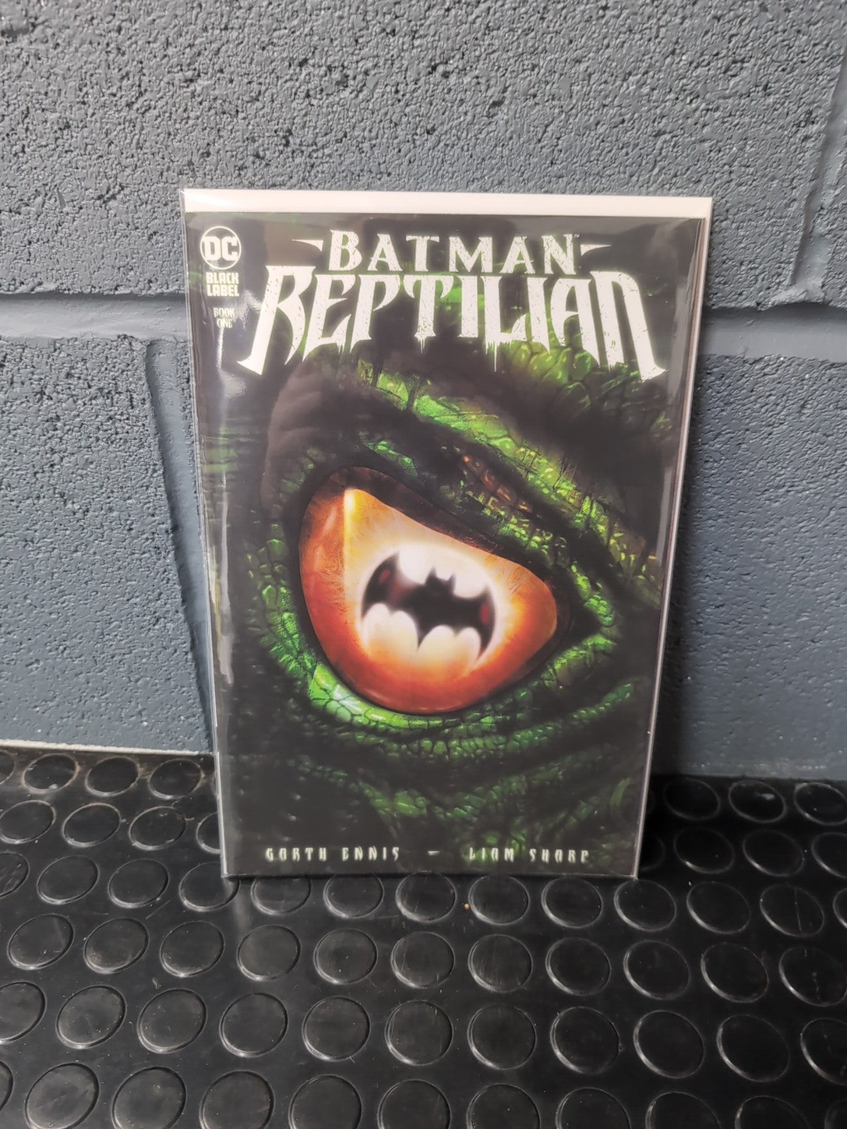 DC Batman Reptilian Comic Black Label Book One 