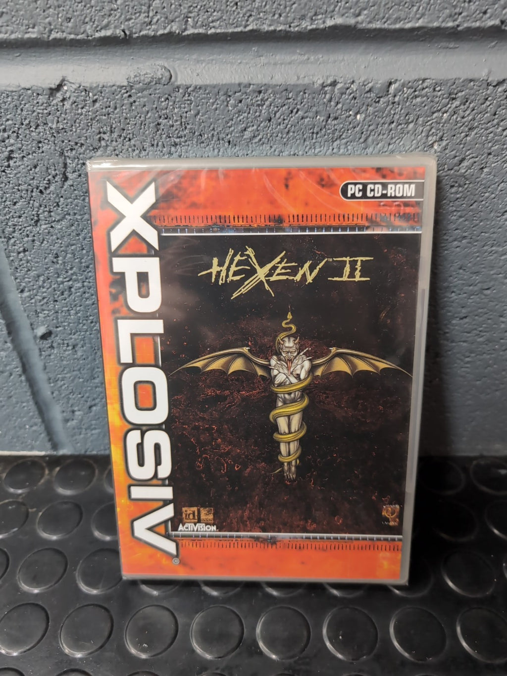 Hexen 2 PC game (xplosiv) Activision DVD case vintage 1997 CIB *New/Sealed*