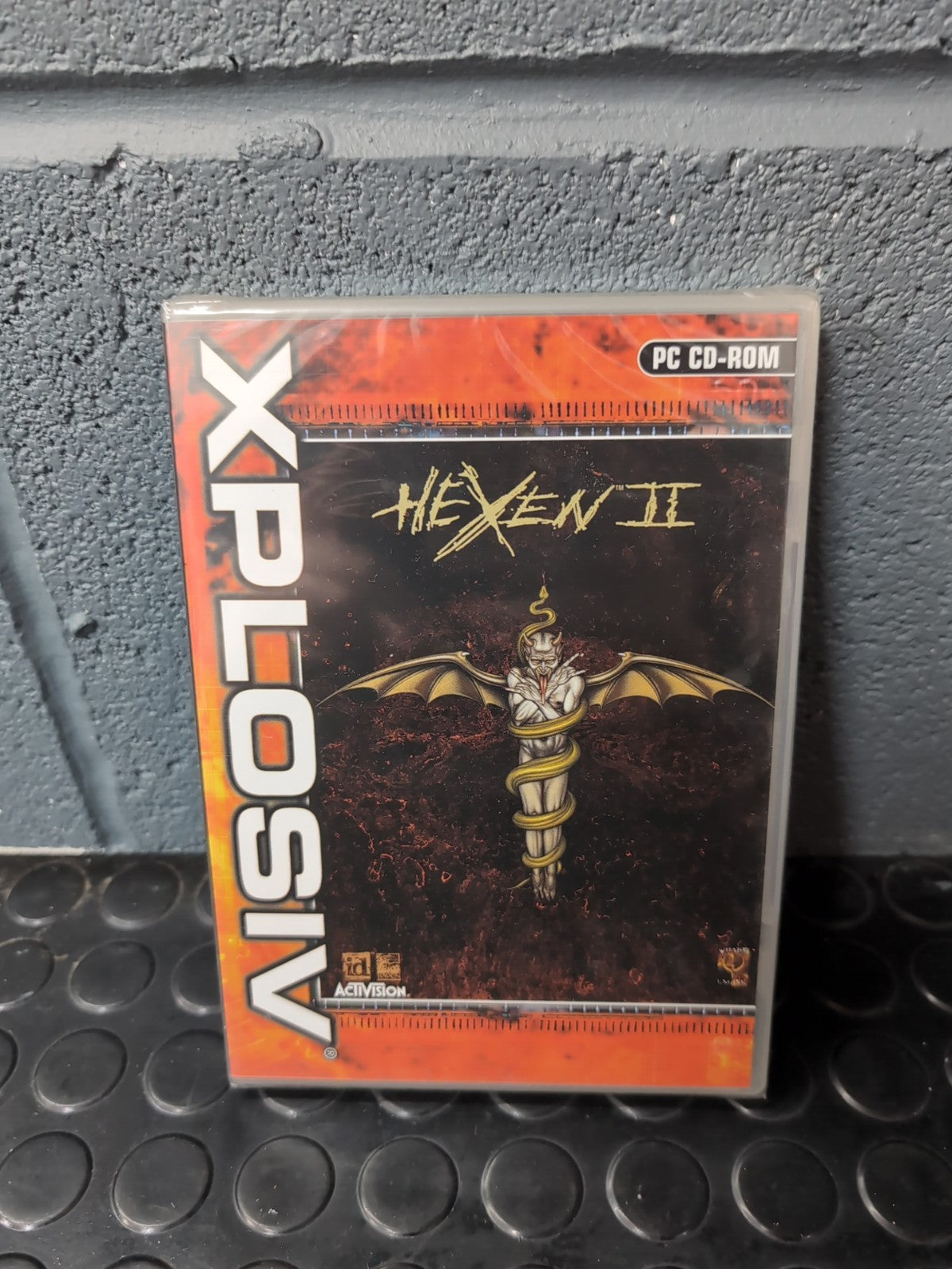 Hexen 2 PC game (xplosiv) Activision DVD case vintage 1997 CIB *New/Sealed*