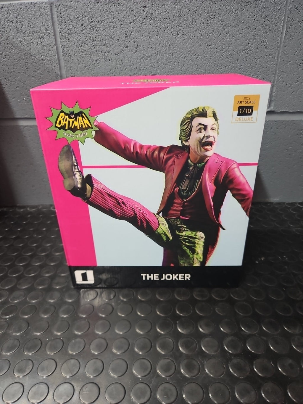 Iron Studios The Joker Deluxe BDS Art Scale 1/10 Scale Statue Figure