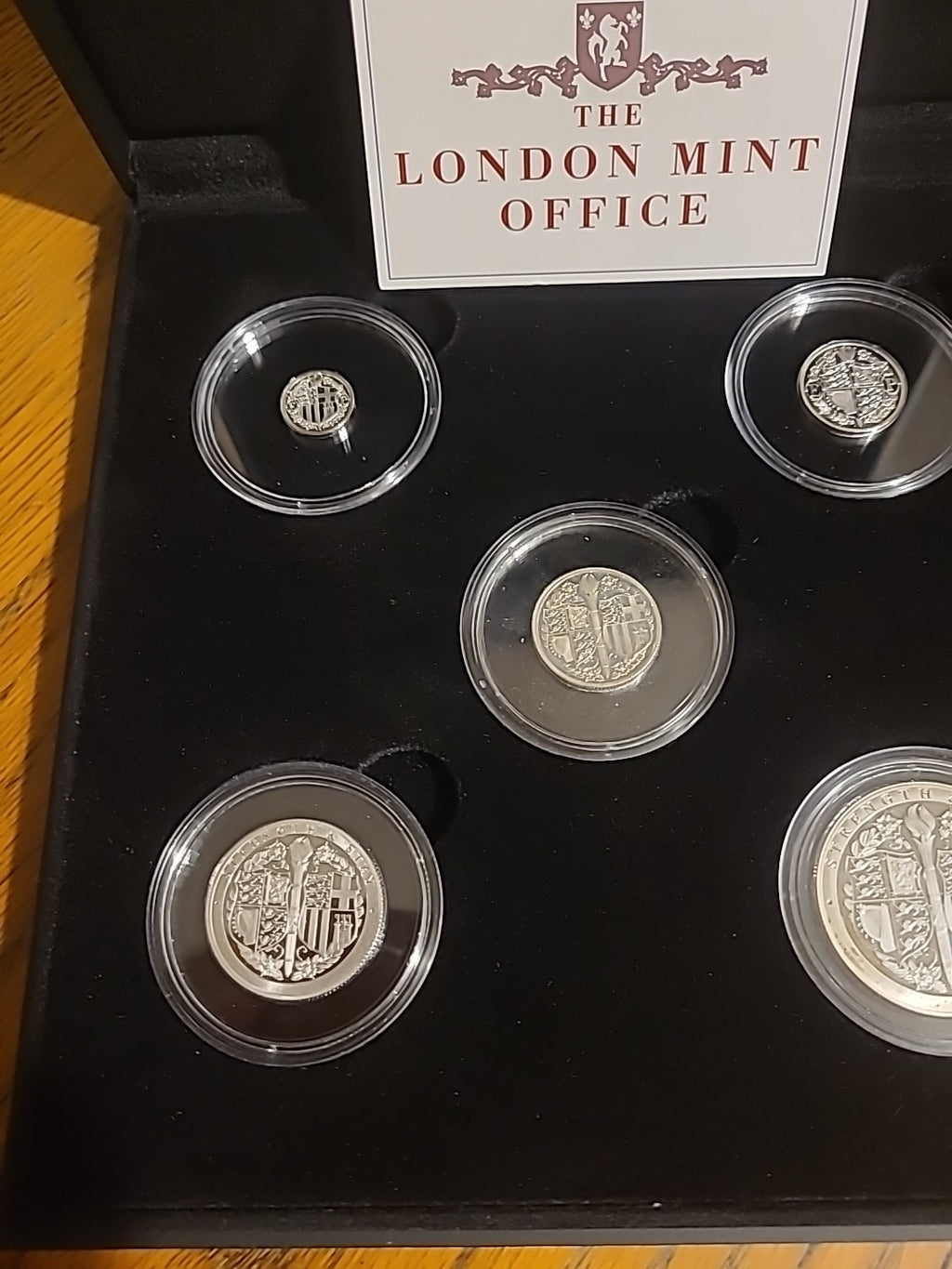 Silver 5 Coin Sovereign Set - Strength And Stay - 7 Decades Of Devotion
