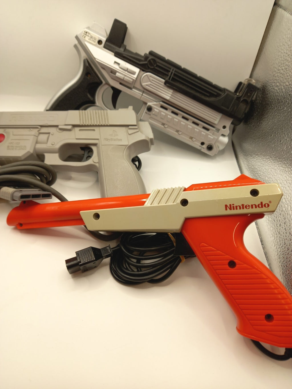 3 X Console Guns PS1/Nintendo - Untested
