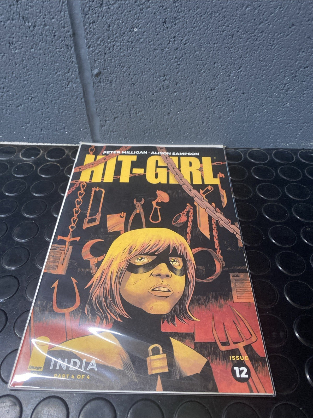 Hit-girl Season Two #12 Cover A Shalvey (mr)
