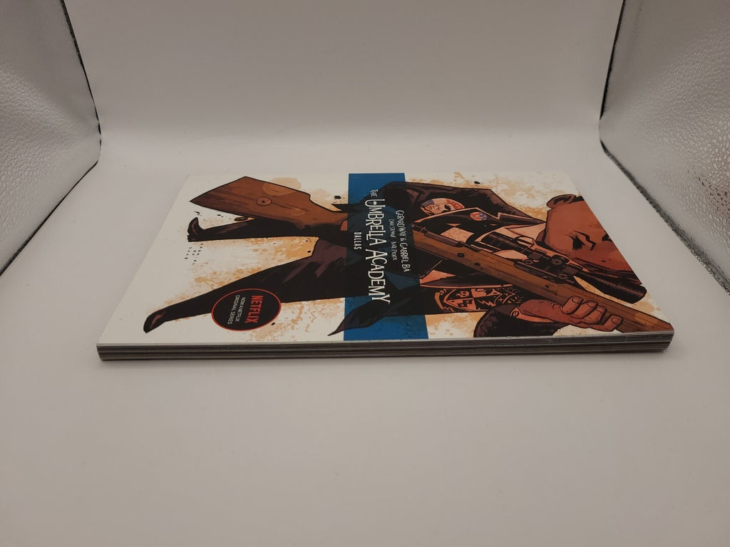 Umbrella Academy Volume 2: Dallas by Gerard Way (2009, Paperback)