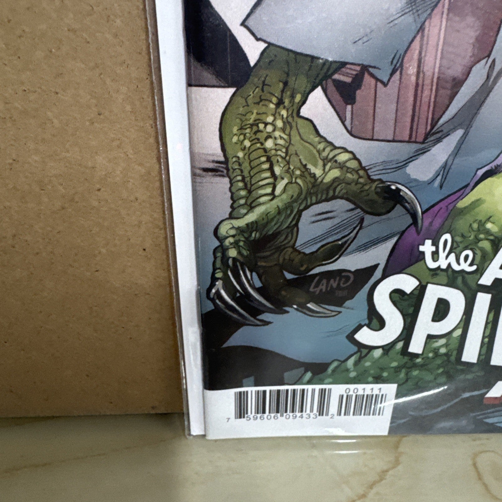 Amazing Spider-Man #19.HU NM Marvel Comics