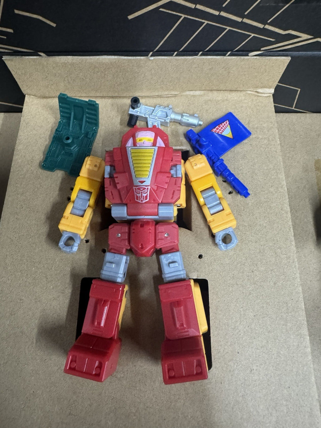 Transformers Generations Selects Legacy United Go-Bot Guardians Deluxe Class