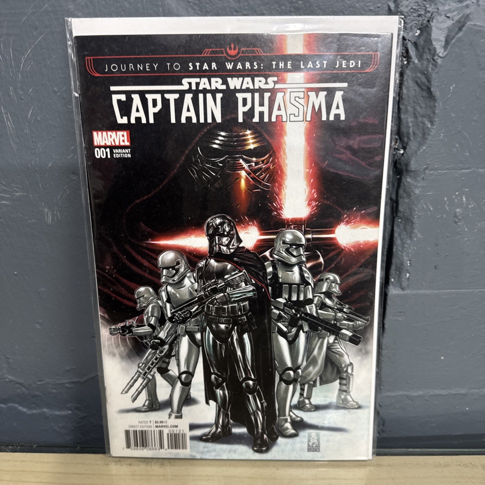 2023 Topps Star Wars Comic Covers Captain Phasma Issue 1 Variant Cover