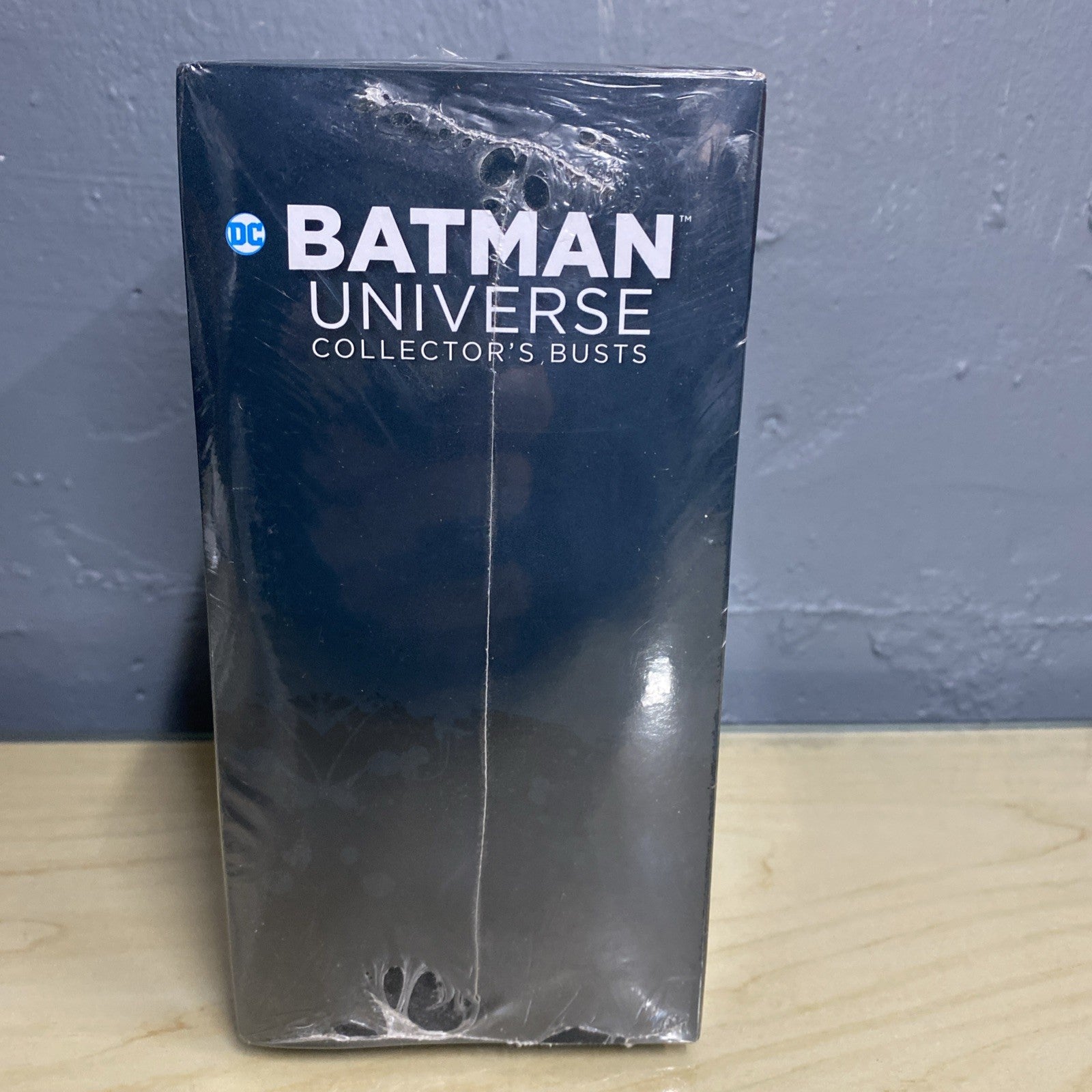 Eaglemoss  DC Batman Universe Collector's Busts #13 Batman The Dark Knight