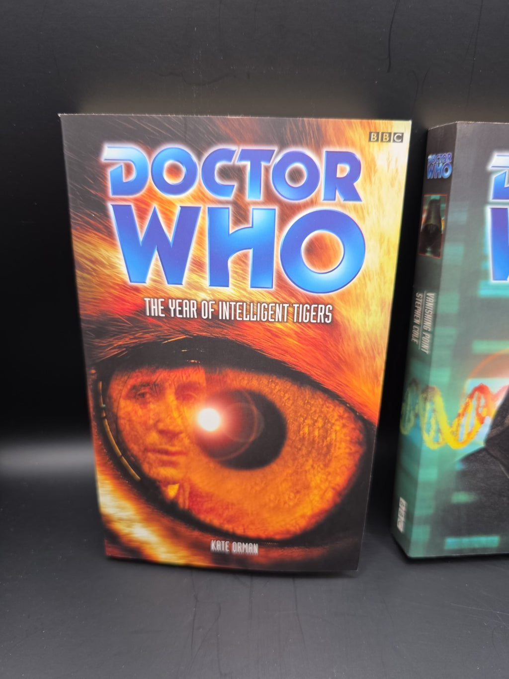 2 X Doctor Who Books Intelligent Tigers & Vanishing Point