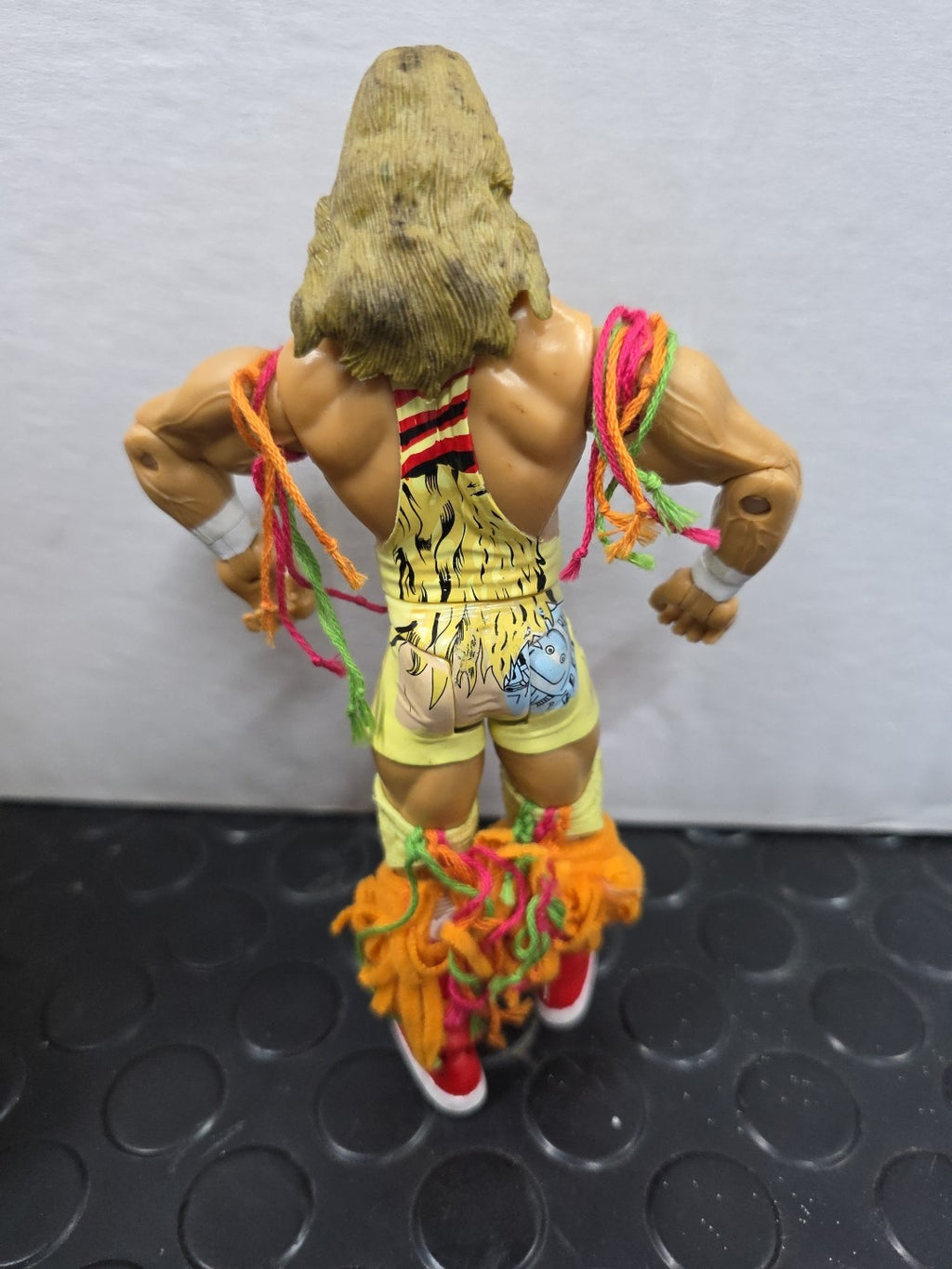 WWE THE ULTIMATE WARRIOR JAKKS WRESTLING TOY FIGURE CLASSIC SUPERSTARS SERIES 14