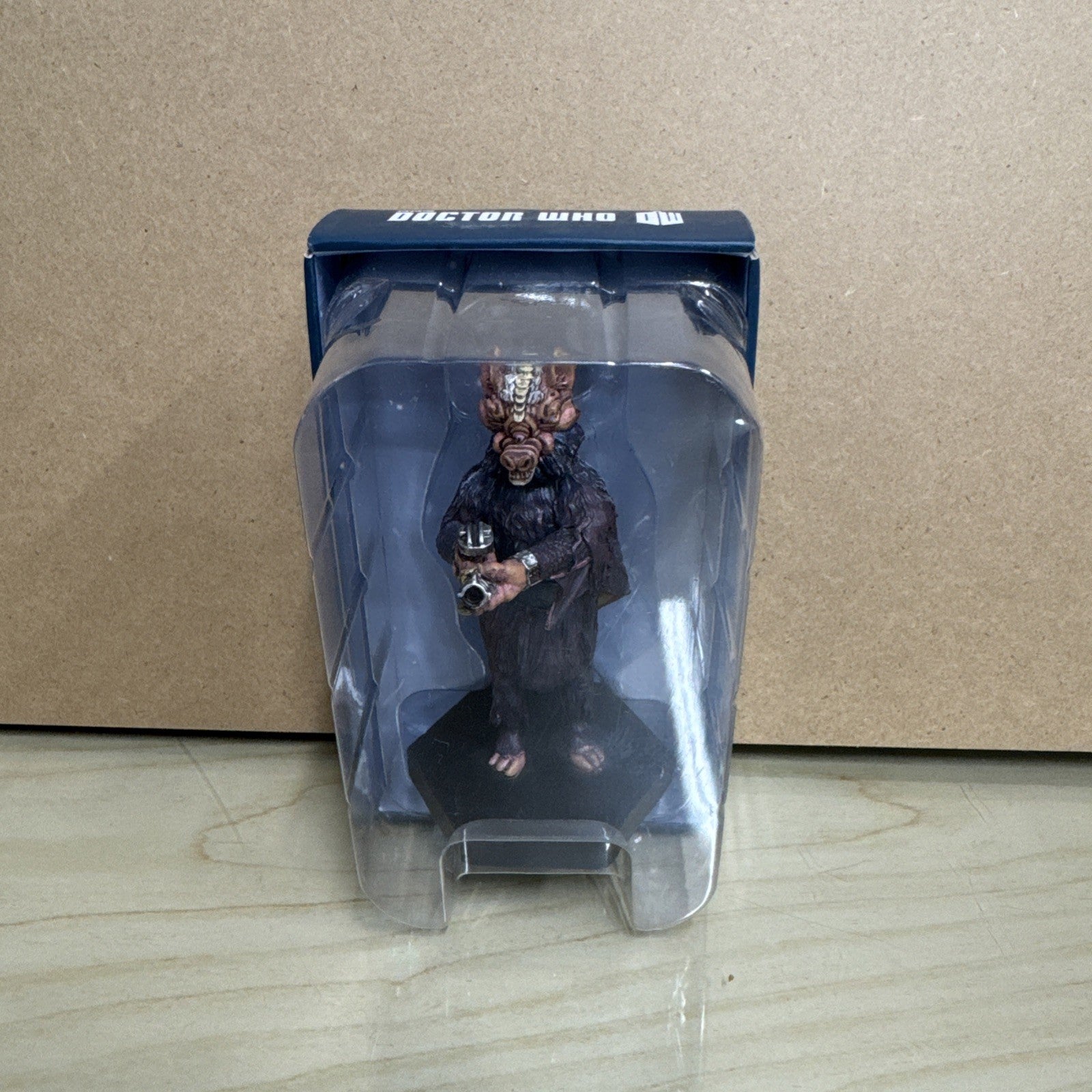DOCTOR WHO EAGLEMOSS FIGURINE COLLECTION ISSUE #101 TETRAP SYLVESTER McCOY!