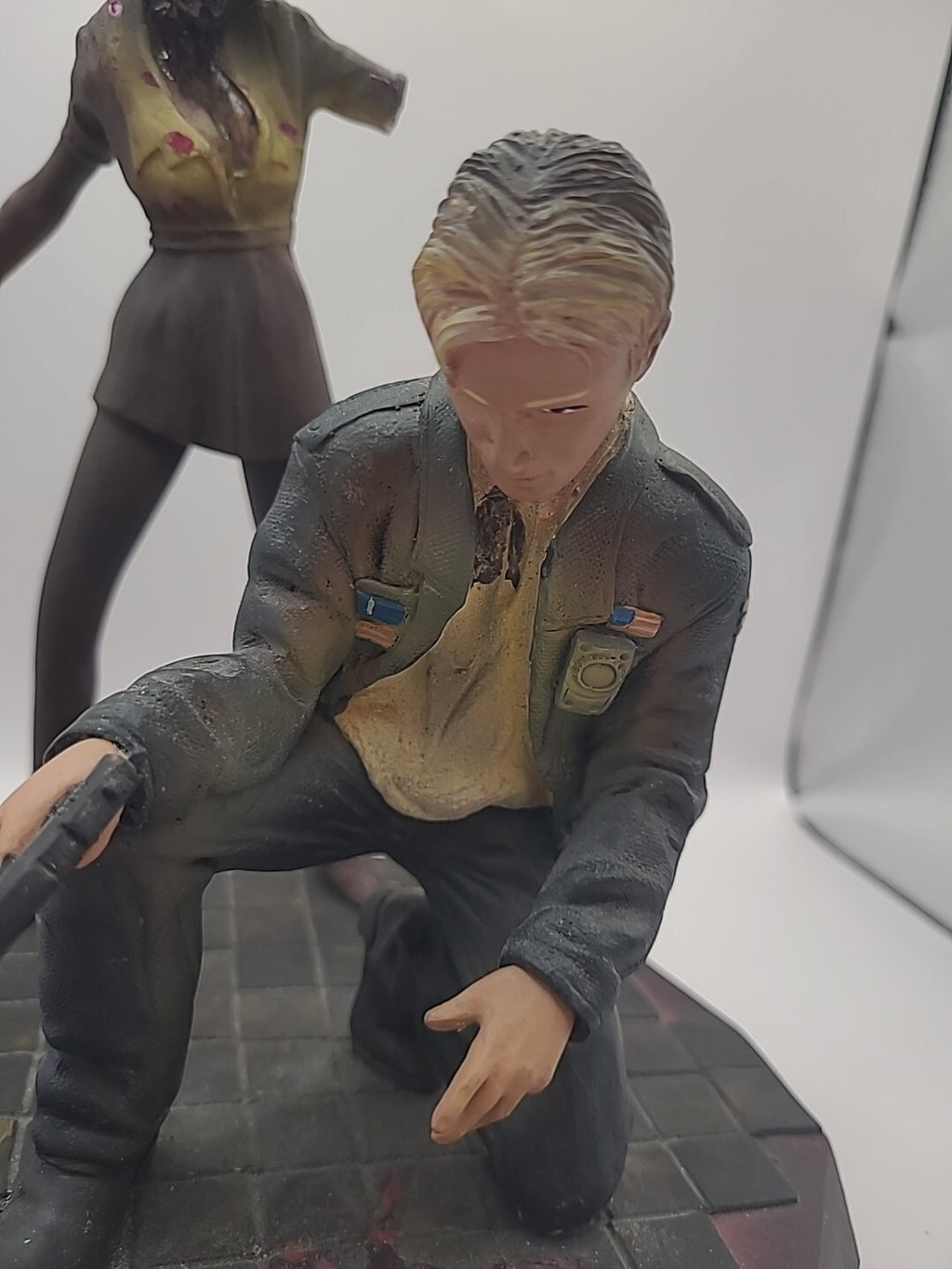Silent Hill 2 James And Nurse Limited Edition Statue 2001 OXMOX KONAMI - VERY...