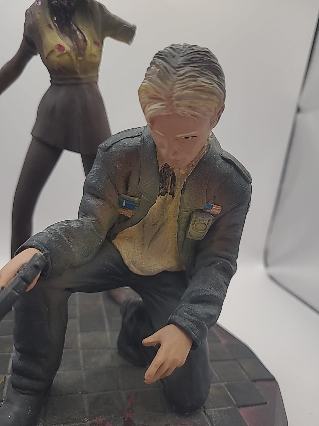 Silent Hill 2 James And Nurse Limited Edition Statue 2001 OXMOX KONAMI - VERY...