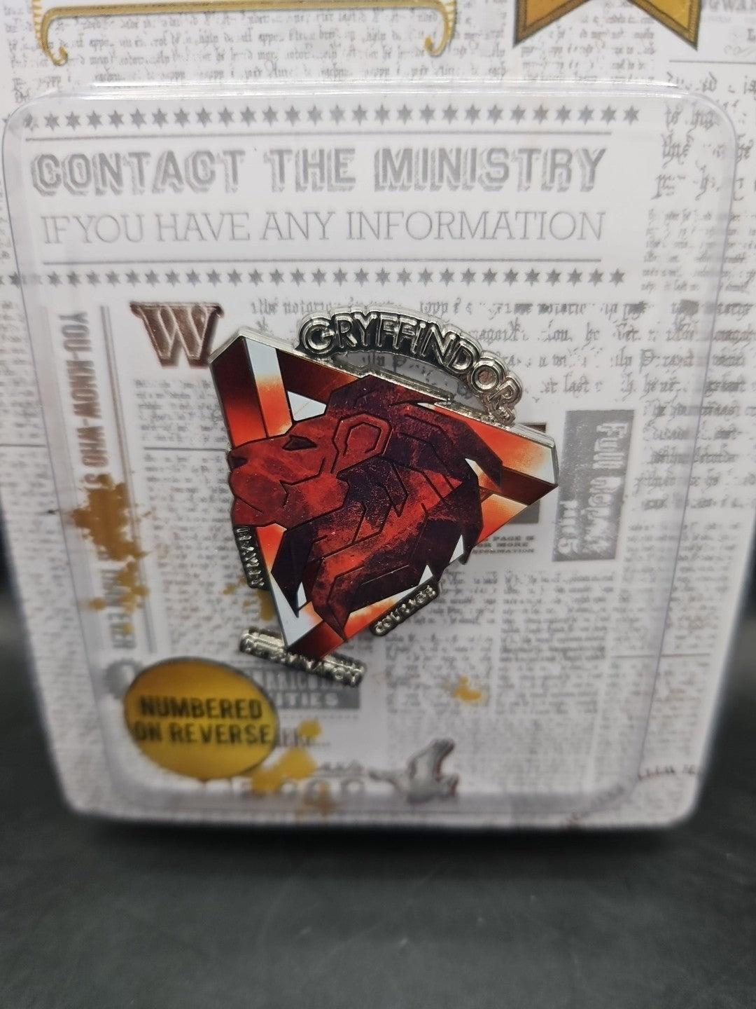 Harry Potter - Limited edition Gryffindor Pin Badge - Brand New