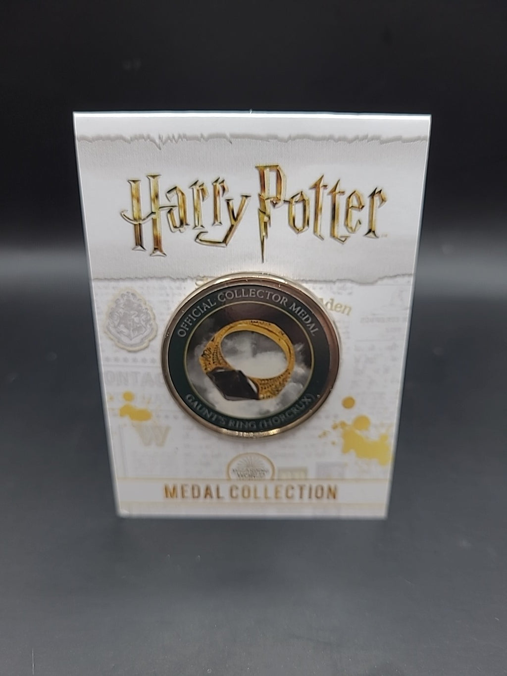 Harry Potter Gaunt’s Ring Horcrux Medal – Official Wizarding World Collectors