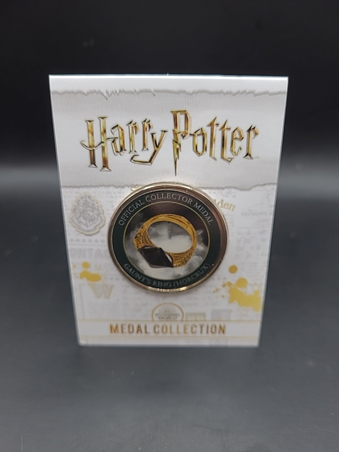 Harry Potter Gaunt’s Ring Horcrux Medal – Official Wizarding World Collectors