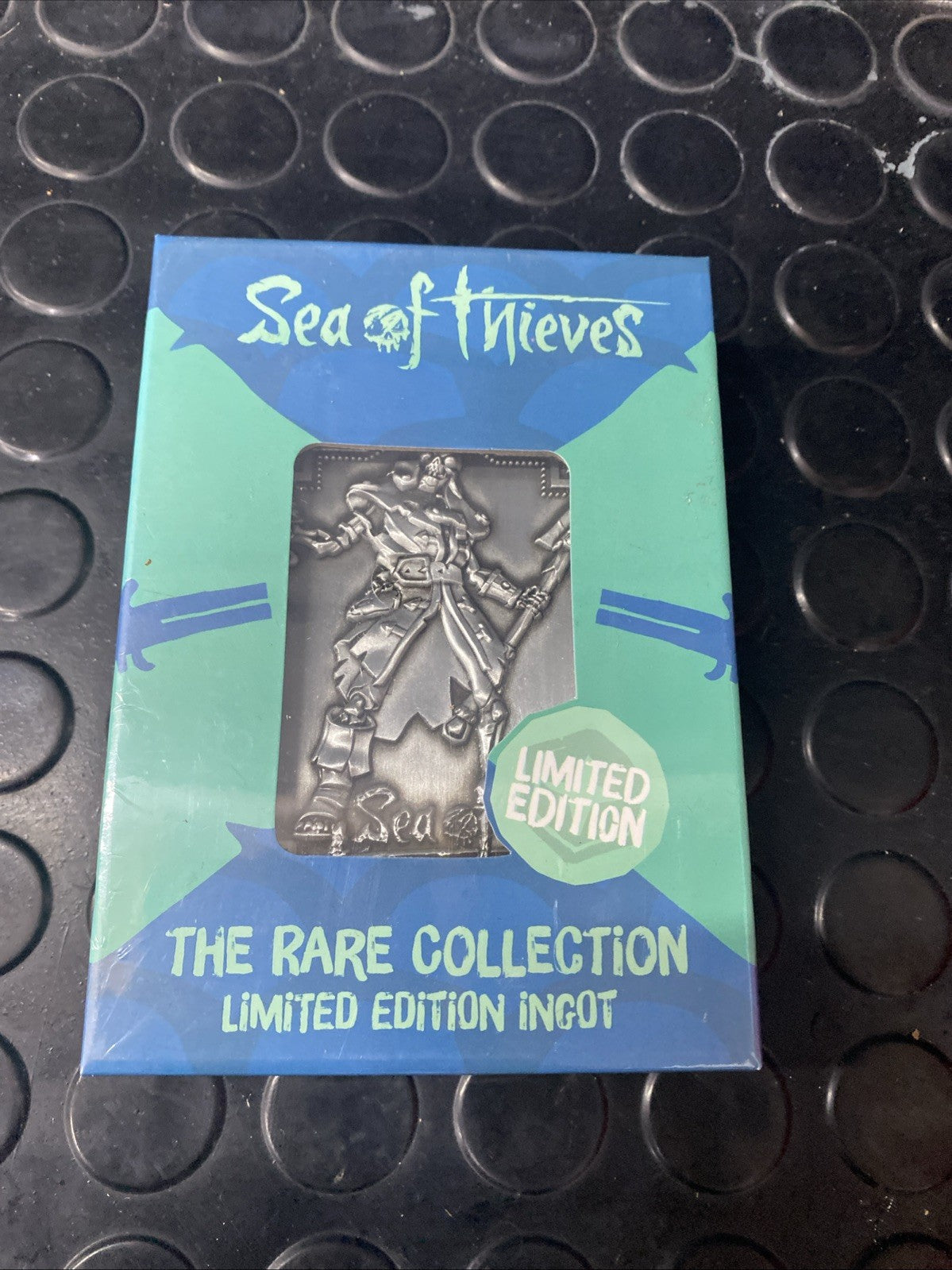 Ltd Edition Sea Of Thieves The Rare Collection Metal Ingot Only 5000 Numbered