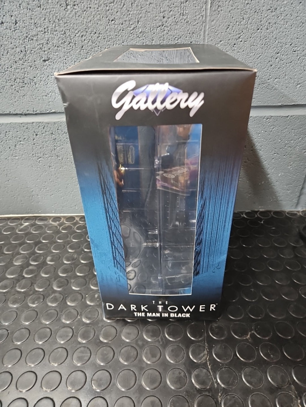 Dark Tower Man In Black PVC 9" Diorama Figure Diamond Gallery Diamond Select