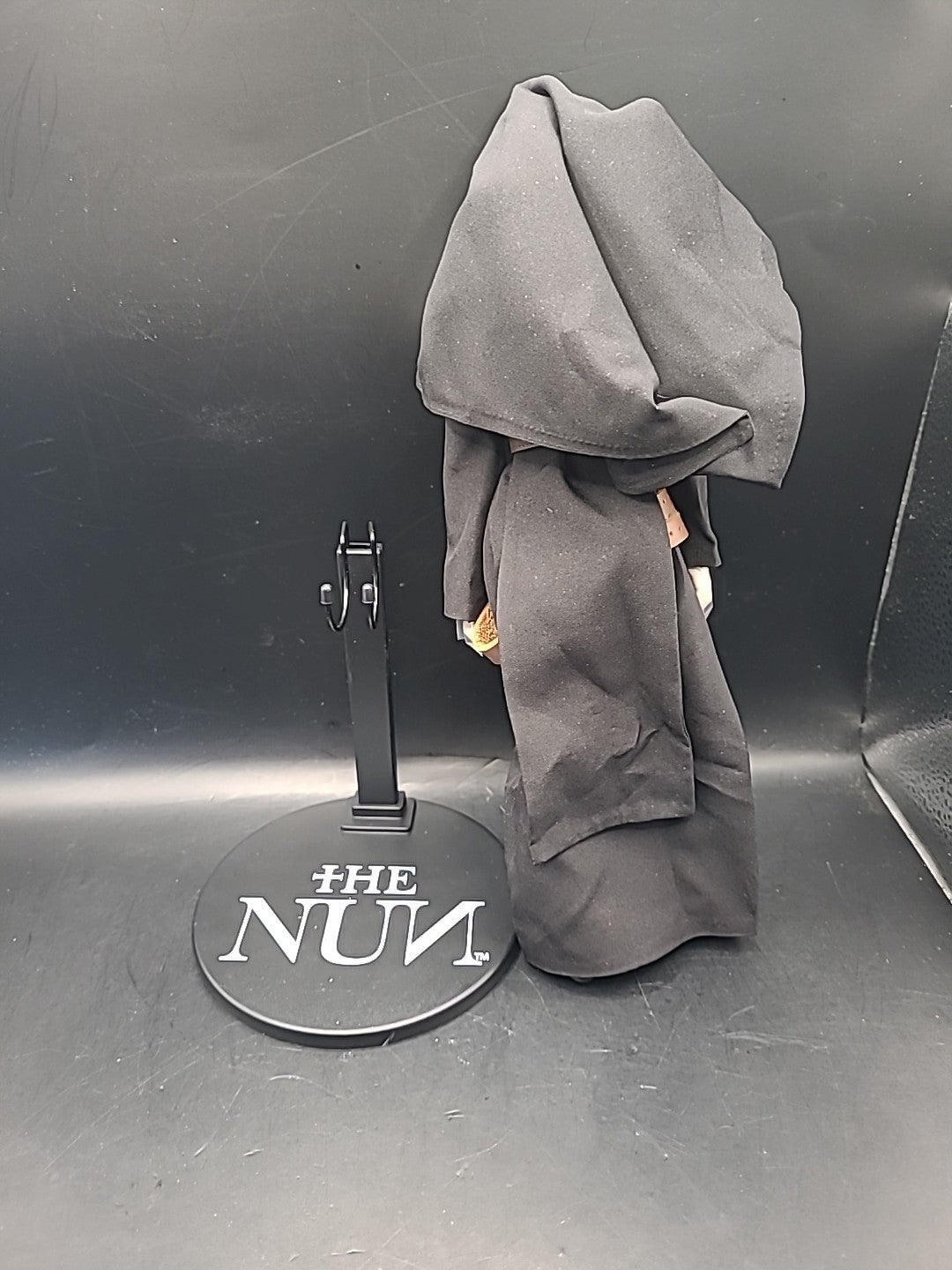 The Nun Valak: QMX Master Series Statue