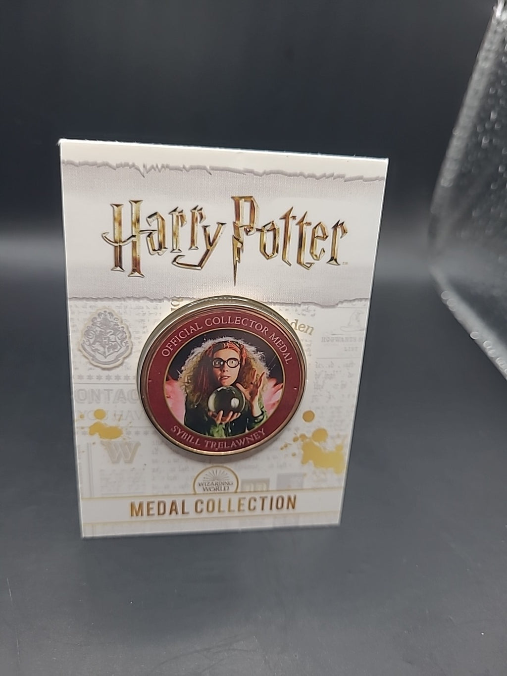 Harry Potter Medal Coin Collection - Characters - Sybill Trelawney 